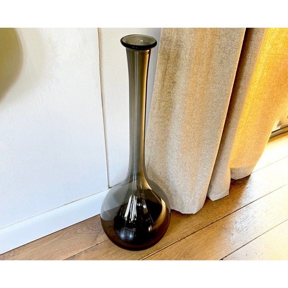 Modern Vintage Pauls of Italy Ultra Long Neck Bottle with Large Bottom 1960s - Picture 9 of 10